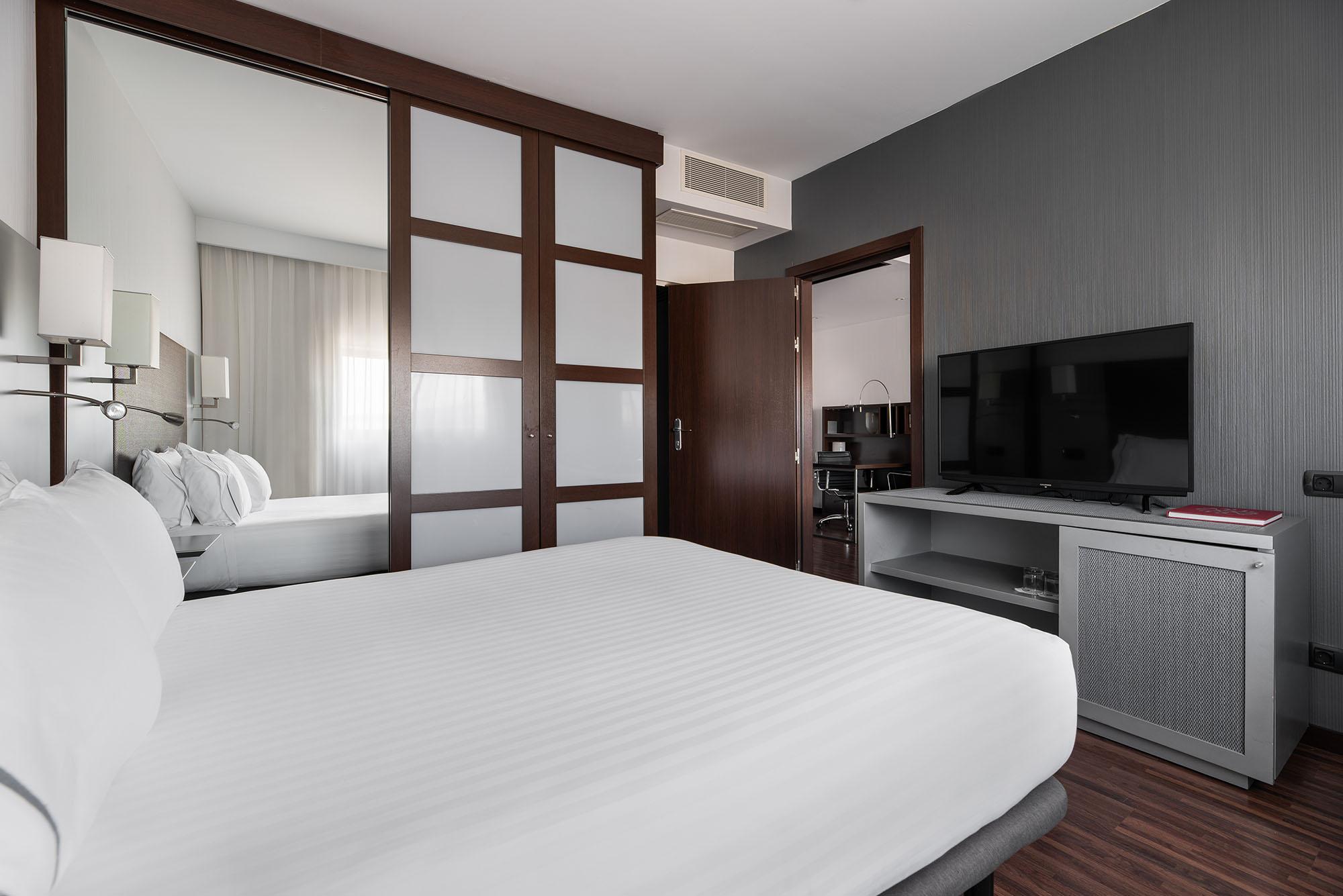 Hotel Exe Zizur Pamplona Zizur Mayor Esterno foto